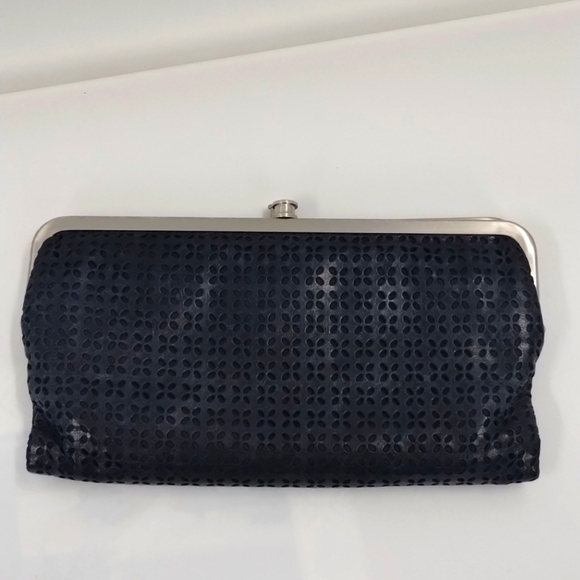 HOBO leather bifold kisslock large laser cut multifunctional magnetic closure - Picture 1 of 12